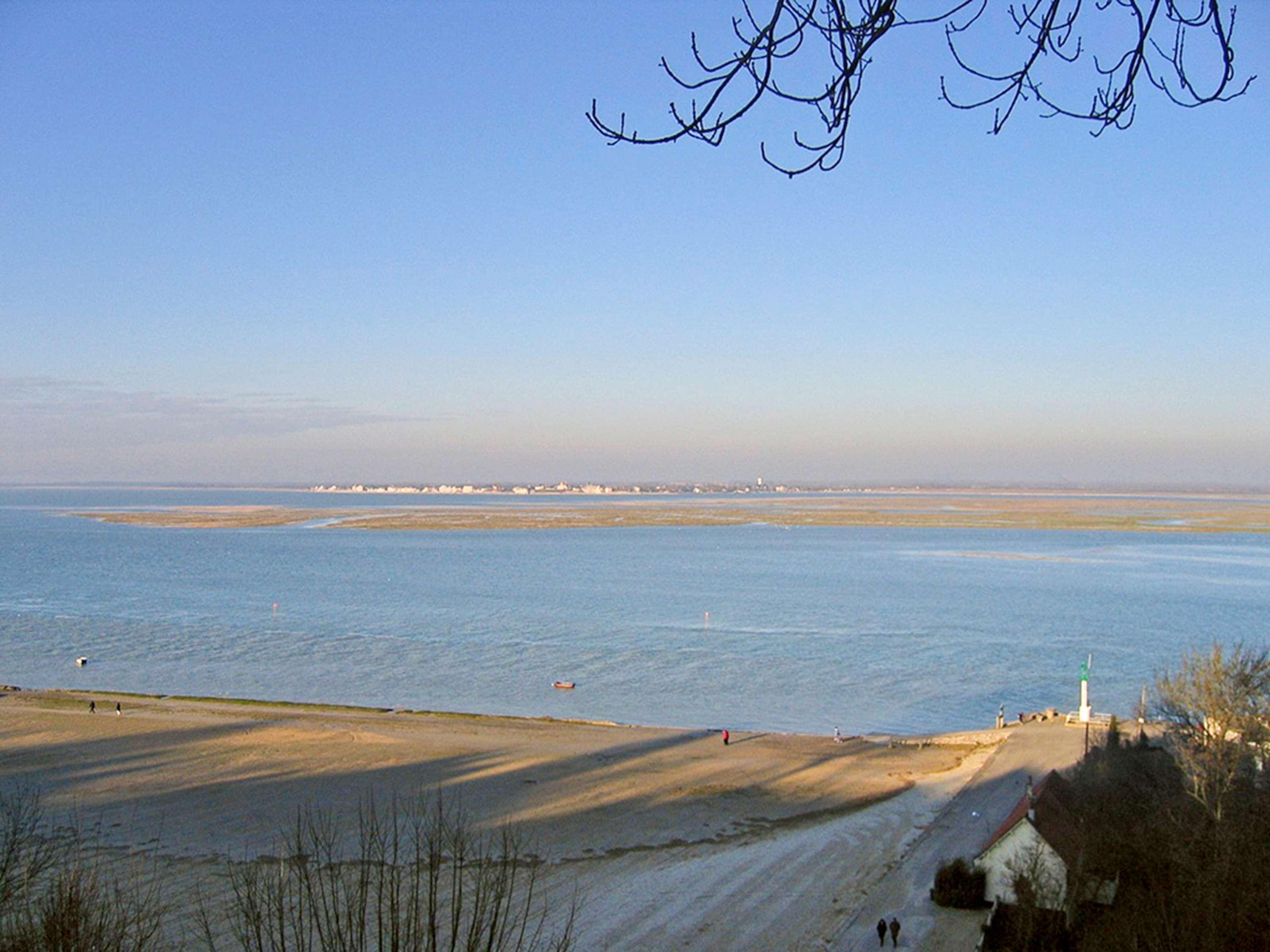 Mercure Abbeville Centre - Porte De La Baie De Somme Exterior foto